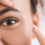 Can a Humidifier Help with Dry Eyes from Wearing Contact Lenses